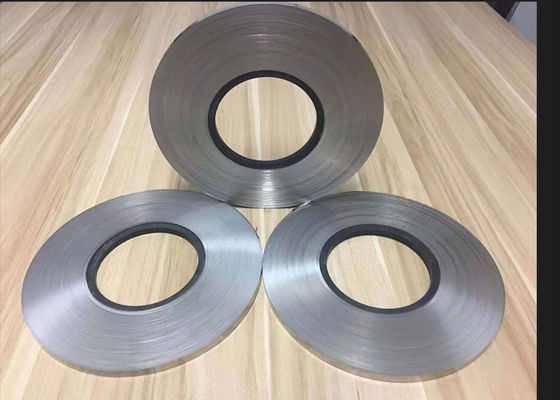 Faixa de níquel puro de tamanho personalizado com alta resistência à tração e boas propriedades de soldagem por ponto para pacotes de baterias