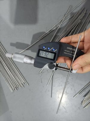 Bom preço 20 W/mK Conductividade térmica Tubo de cobre de cromo-circônio Excelente resistência à corrosão on-line